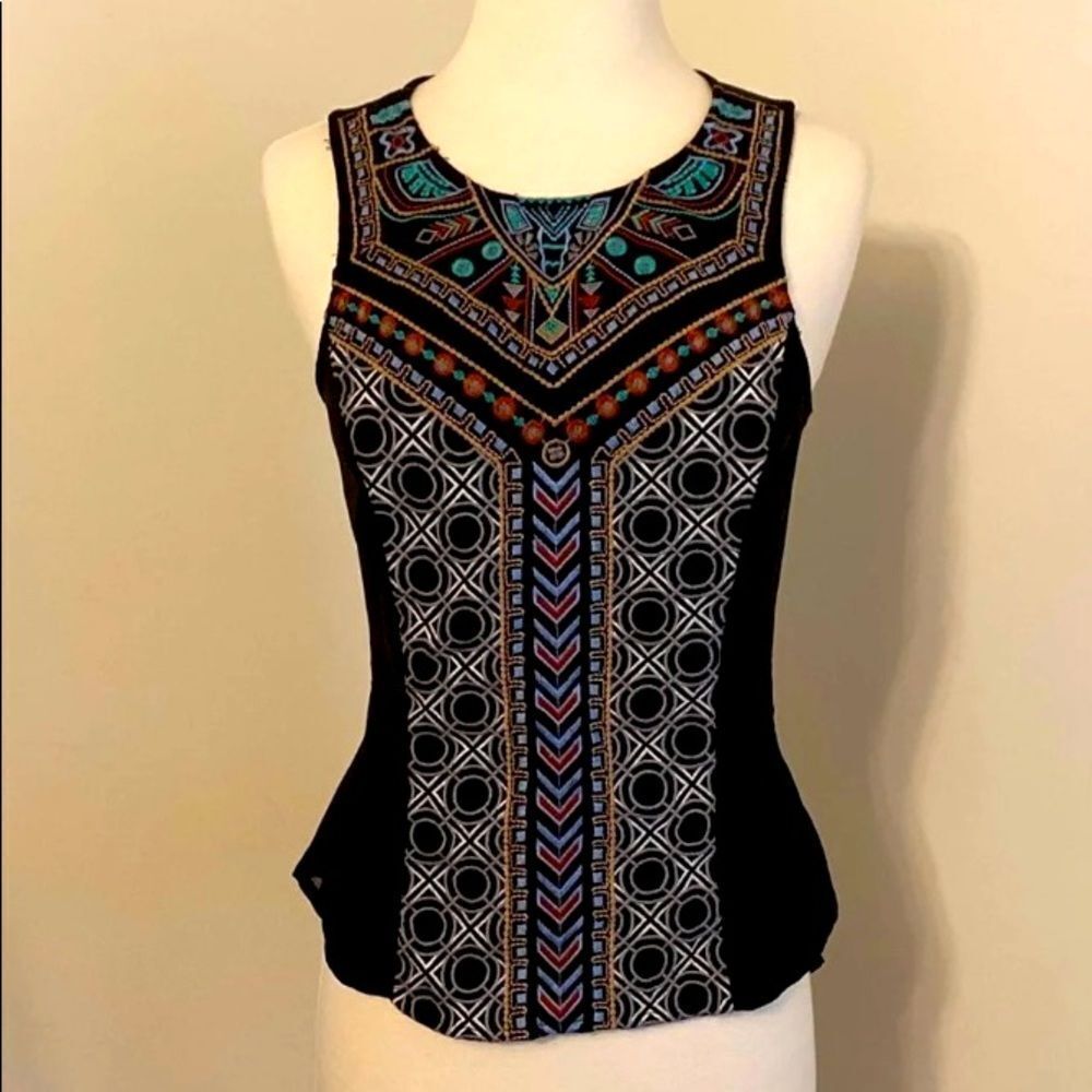 Franchesca’s‎ Sleeveless Top
